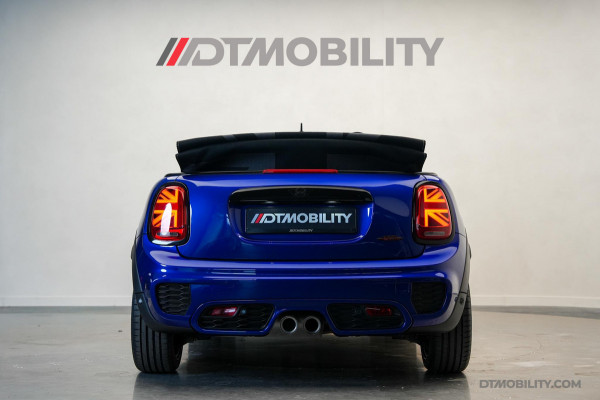 MINI Cabrio 2.0 John Cooper Works | Martini Racing |