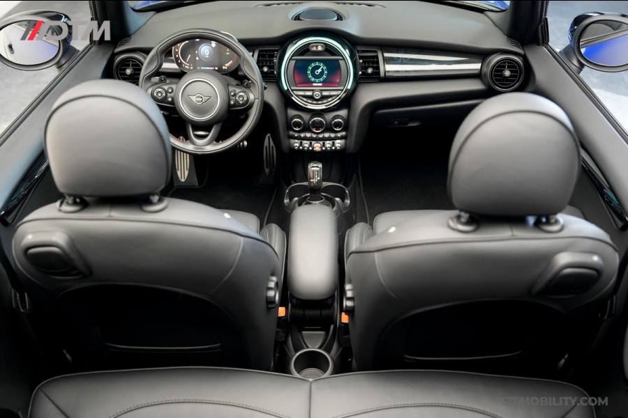 MINI Cabrio 2.0 John Cooper Works | Martini Racing |