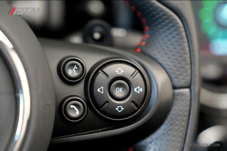 MINI Cabrio 2.0 John Cooper Works | Martini Racing |
