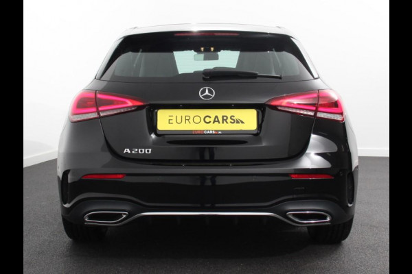 Mercedes-Benz A-Klasse 200 Automaat AMG Line Navigatie Climate Control Camera Virtual Cockpit Led Stoelverwarming Cruise control Parkeersensoren