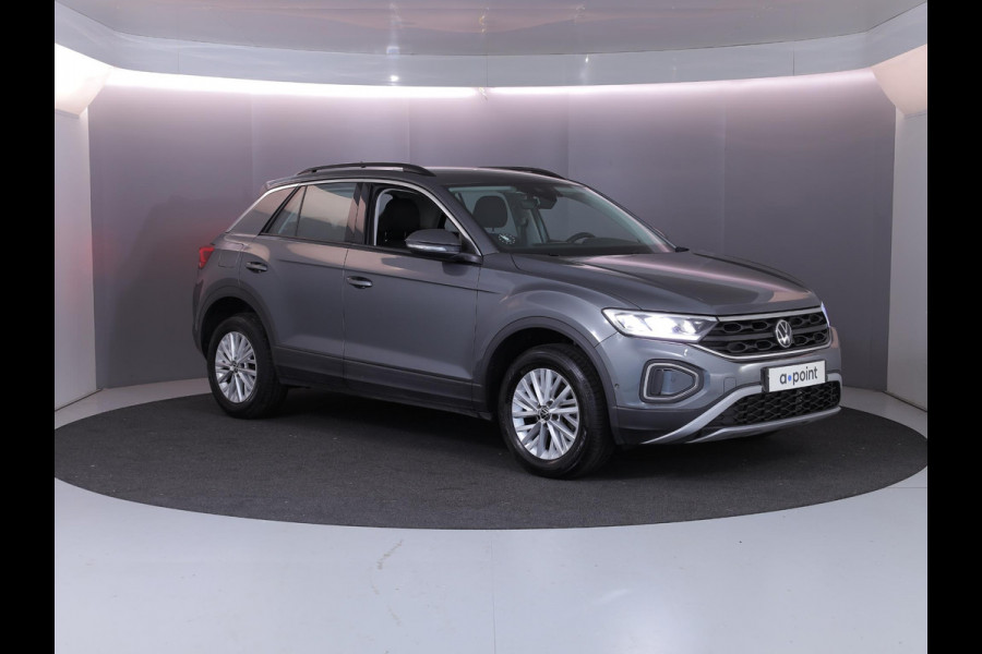 Volkswagen T-Roc 1.5 TSI Life 150PK DSG | Achteruitrijcamera | Stoelverwarming | Clima |