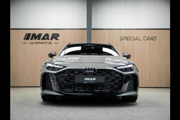 Audi RS5 Avant RS 5 e-hybrid quattro