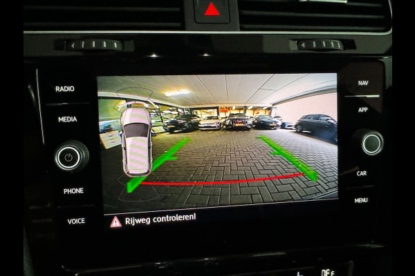 Volkswagen Golf 2.0 TSI GTI TCR Pano|ACC|BlindSpot|Camera|Lane Assist