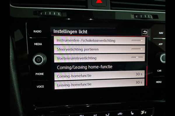 Volkswagen Golf 2.0 TSI GTI TCR Pano|ACC|BlindSpot|Camera|Lane Assist