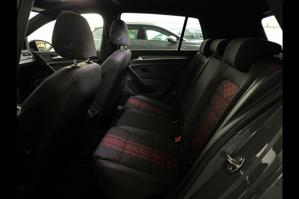 Volkswagen Golf 2.0 TSI GTI TCR Pano|ACC|BlindSpot|Camera|Lane Assist