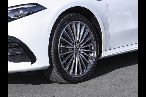 Mercedes-Benz A-Klasse 250e AMG ** NIGHT, MBUX+, PANO, MEMO, DISTR, 2-Zone CLIMA, 19-inch LMV,  ** 1e EIG - UNFALLFREI ** ** INFORMEER OOK NAAR ONZE AANTREKKELIJKE FINANCIAL-LEASE TARIEVEN **