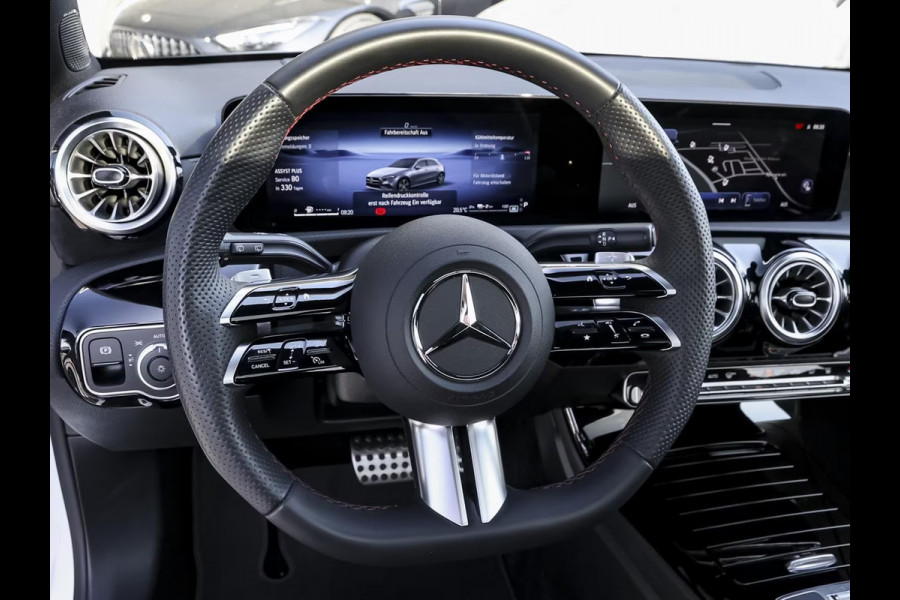 Mercedes-Benz A-Klasse 250e AMG ** NIGHT, MBUX+, PANO, MEMO, DISTR, 2-Zone CLIMA, 19-inch LMV,  ** 1e EIG - UNFALLFREI ** ** INFORMEER OOK NAAR ONZE AANTREKKELIJKE FINANCIAL-LEASE TARIEVEN **