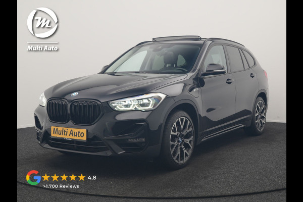 BMW X1 xDrive25e Sportline PHEV 221pk Dealer O.H | Trekhaak Afn. | Panodak | Camera | Head Up | Sportstoelen & Stuur Verwarmd | Cruise Control | Sfeerverlichting | Navigatie | Virtual | DAB | 19"L.M | Plug In Hybrid |