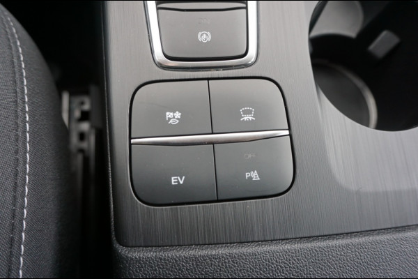 Ford Kuga 225PK PHEV Titanium AUTOM. | WINTERPACK | HUD | LUXE