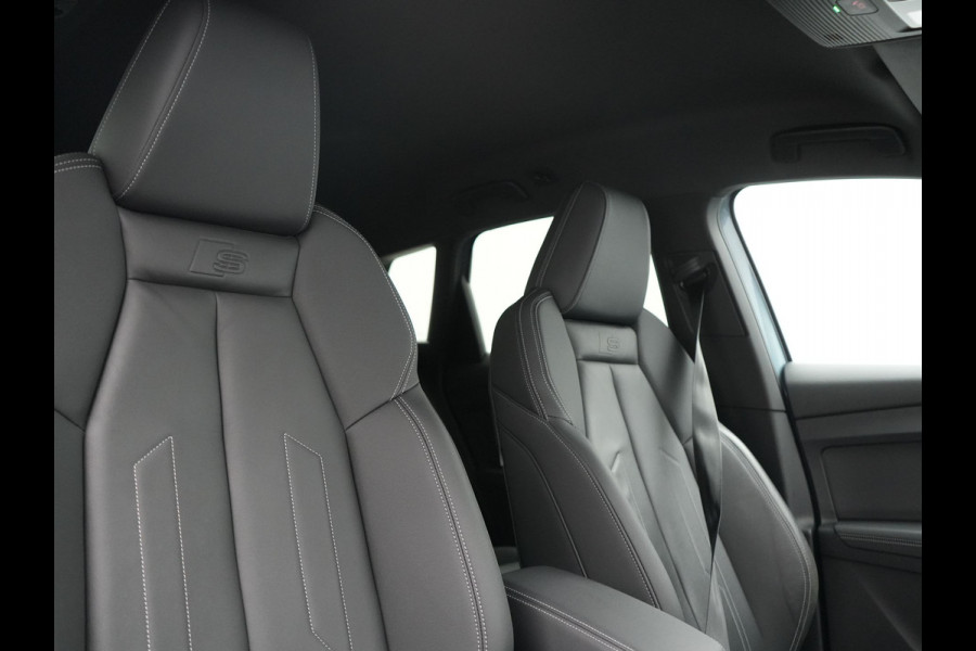 Audi Q4 e-tron 40 2x S Line 82 kWh 204pk Dealer O.H | Trekhaak Af Fabriek | Matrix LED | Keyless | Lederen Sportstoelen Verwarmd | BLIS | Apple Carplay | Lane Assist | Virtual | Navigatie | DAB | 20"L.M |