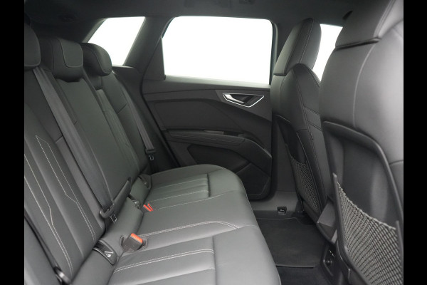 Audi Q4 e-tron 40 2x S Line 82 kWh 204pk Dealer O.H | Trekhaak Af Fabriek | Matrix LED | Keyless | Lederen Sportstoelen Verwarmd | BLIS | Apple Carplay | Lane Assist | Virtual | Navigatie | DAB | 20"L.M |