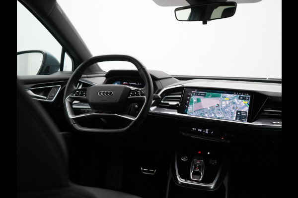 Audi Q4 e-tron 40 2x S Line 82 kWh 204pk Dealer O.H | Trekhaak Af Fabriek | Matrix LED | Keyless | Lederen Sportstoelen Verwarmd | BLIS | Apple Carplay | Lane Assist | Virtual | Navigatie | DAB | 20"L.M |
