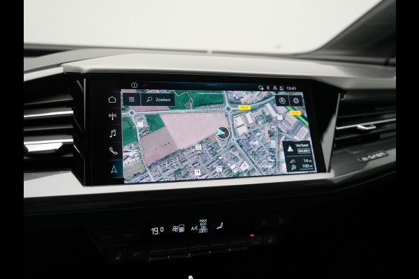 Audi Q4 e-tron 40 2x S Line 82 kWh 204pk Dealer O.H | Trekhaak Af Fabriek | Matrix LED | Keyless | Lederen Sportstoelen Verwarmd | BLIS | Apple Carplay | Lane Assist | Virtual | Navigatie | DAB | 20"L.M |