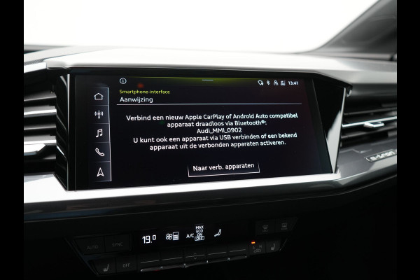 Audi Q4 e-tron 40 2x S Line 82 kWh 204pk Dealer O.H | Trekhaak Af Fabriek | Matrix LED | Keyless | Lederen Sportstoelen Verwarmd | BLIS | Apple Carplay | Lane Assist | Virtual | Navigatie | DAB | 20"L.M |