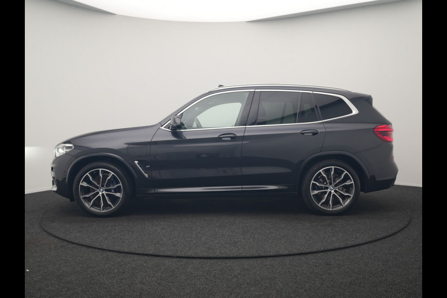 BMW X3 xDrive30e M Sport PHEV 293pk Dealer O.H. | Panodak | Adaptive Cruise | Head Up | 360 Camera | Harman / Kardon | Lederen Sportstoelen Ventilatie & Memory | Keyless | Blis | Stoelen & Stuur Verwarmd | Adaptive LED | Sfeerverlichting | Plug In Hybrid |