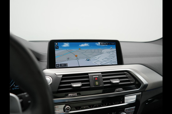 BMW X3 xDrive30e M Sport PHEV 293pk Dealer O.H. | Panodak | Adaptive Cruise | Head Up | 360 Camera | Harman / Kardon | Lederen Sportstoelen Ventilatie & Memory | Keyless | Blis | Stoelen & Stuur Verwarmd | Adaptive LED | Sfeerverlichting | Plug In Hybrid |