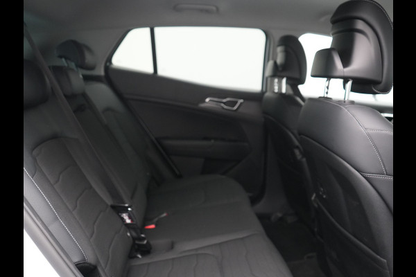 Kia Sportage 1.6 T-GDi PHEV AWD DynamicLine 265pk Dealer O.H | Adaptive Cruise | Camera | Sportstoelen & Stuur Verwarmd | Apple Carplay | Pilot Assist | Navigatie | Virtual | DAB | 19"L.M | Plug In Hybrid |