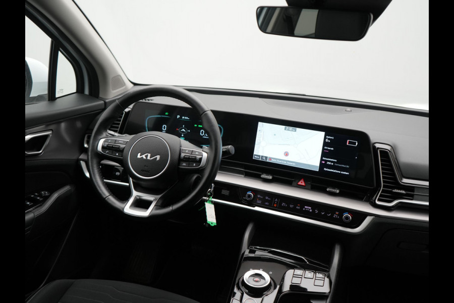 Kia Sportage 1.6 T-GDi PHEV AWD DynamicLine 265pk Dealer O.H | Adaptive Cruise | Camera | Sportstoelen & Stuur Verwarmd | Apple Carplay | Pilot Assist | Navigatie | Virtual | DAB | 19"L.M | Plug In Hybrid |