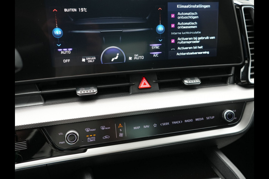 Kia Sportage 1.6 T-GDi PHEV AWD DynamicLine 265pk Dealer O.H | Adaptive Cruise | Camera | Sportstoelen & Stuur Verwarmd | Apple Carplay | Pilot Assist | Navigatie | Virtual | DAB | 19"L.M | Plug In Hybrid |