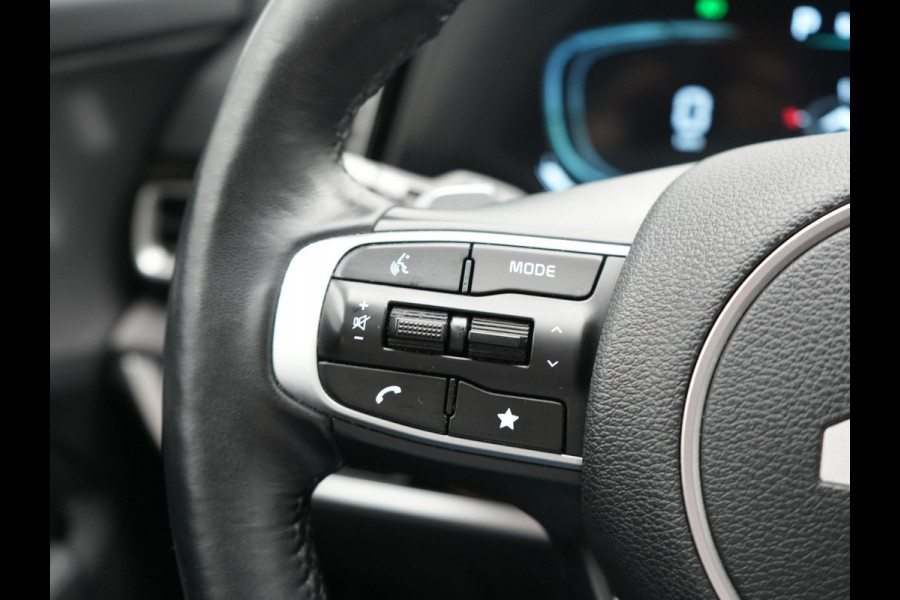 Kia Sportage 1.6 T-GDi PHEV AWD DynamicLine 265pk Dealer O.H | Adaptive Cruise | Camera | Sportstoelen & Stuur Verwarmd | Apple Carplay | Pilot Assist | Navigatie | Virtual | DAB | 19"L.M | Plug In Hybrid |