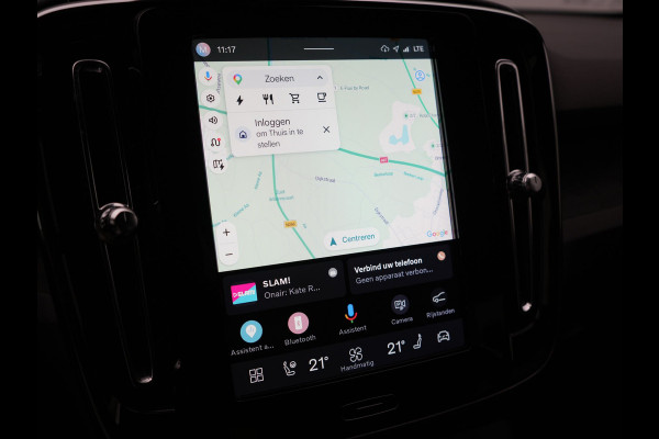 Volvo XC40 Single Motor Long Range Plus 82 kWh 252pk Dealer O.H | Trekhaak Af Fabriek | Camera | Adaptive Cruise | Sportstoelen Verwarmd | Pilot Assist | Google Assistant & Maps | BLIS | Keyless | Virtual | Navigatie | DAB | 19"L.M |