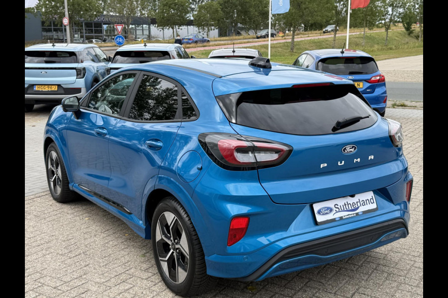 Ford Puma Gen-E Premium 44 kWh | 3100 KM | Driver Pack | Winter Pack | All Weather Banden | Trekhaak | Verlengde fabrieksgarantie tot 08-2029