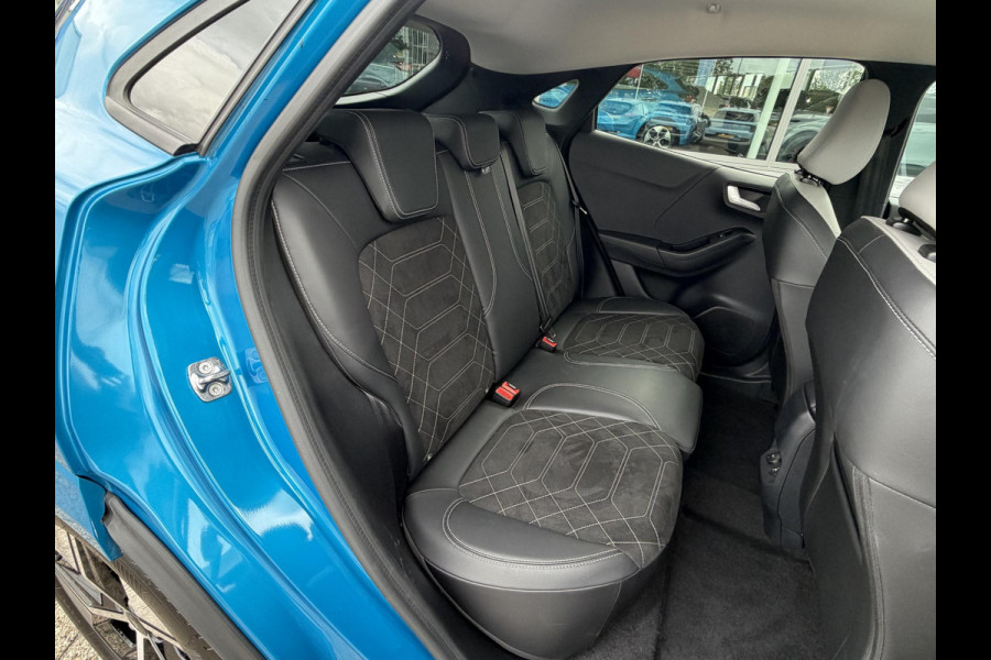 Ford Puma Gen-E Premium 44 kWh | 3100 KM | Driver Pack | Winter Pack | All Weather Banden | Trekhaak | Verlengde fabrieksgarantie tot 08-2029