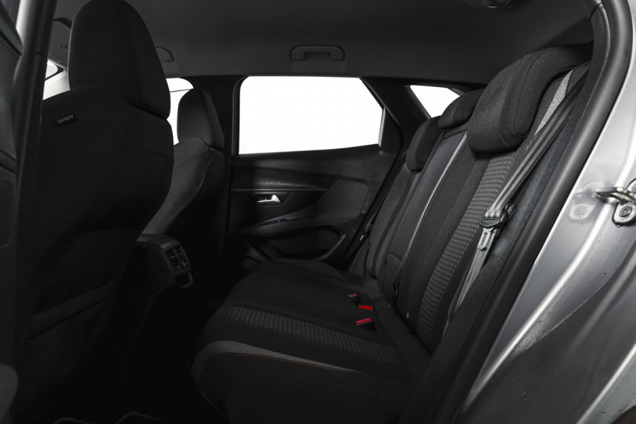 Peugeot 3008 1.2 PureTech Active 131 PK | Dig. Cockpit | Cruise | Stoelverw. | PDC | ECC | Trekhaak | LM 17" |