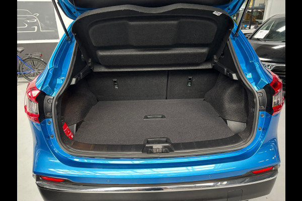 Nissan QASHQAI 1.2 Tekna / Leder / Panorama dak / Trekhaak