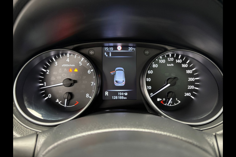 Nissan QASHQAI 1.2 Tekna / Leder / Panorama dak / Trekhaak