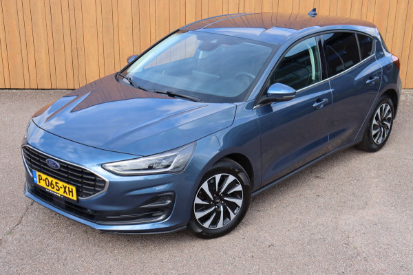 Ford Focus 1.0 EcoBoost Hybrid Titanium X org.NL driver+ winterpack camera