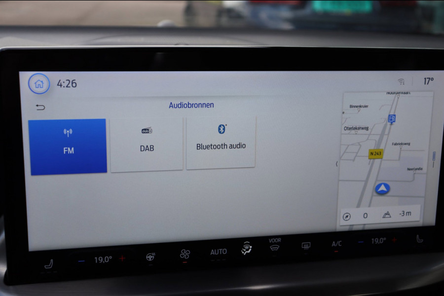 Ford Focus 1.0 EcoBoost Hybrid Titanium X org.NL driver+ winterpack camera