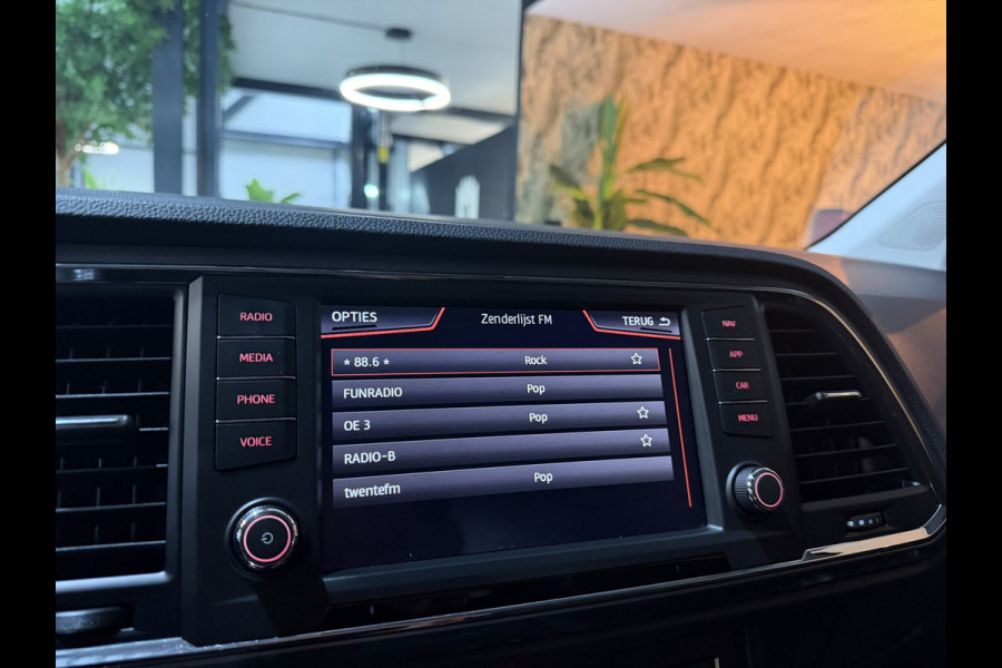 Seat Ateca 1.0 EcoTSI Style Edition|Lava Blue|Dealer Onderhouden|AllSeason|Virtual Cockpit|LED|Navi|CarPlay|Cruise|PDC|Rijklaar