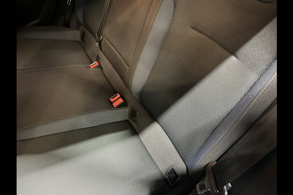 Seat Ateca 1.0 EcoTSI Style Edition|Lava Blue|Dealer Onderhouden|AllSeason|Virtual Cockpit|LED|Navi|CarPlay|Cruise|PDC|Rijklaar