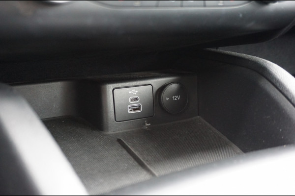 Ford Kuga 225PK PHEV Cool & Connect AUTOM. | LM VELGEN | PARK. SENSOREN
