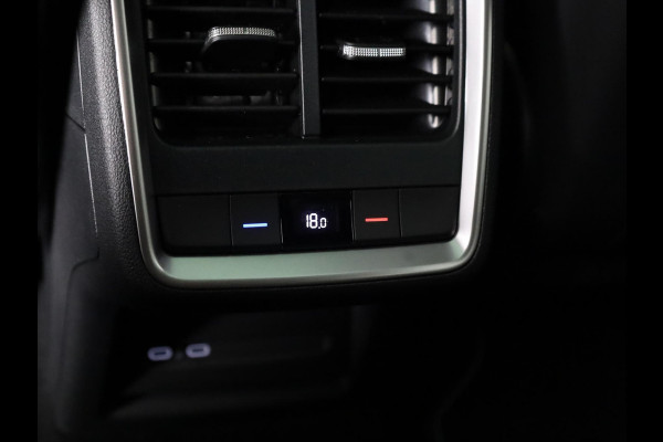 Škoda Enyaq 85 Sportline | Panoramadak | 20 inch | Sportstoelen | Adaptive Cruise | Blind Spot