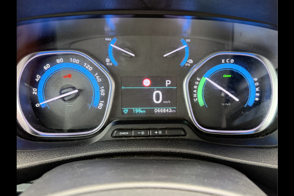 Toyota PROACE Electric 75kWh 136PK L2 Elektrisch 93.3% (SOH) 330km WLTP Snelladen Cruise Control Climate Control Carplay Navigatie 360° Camera Snelladen