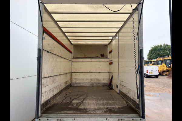 Iveco Daily 35C16 3.0 160PK Laadklep Zijdeur Camera Climate Control Bluetooth Bakwagen Meubelbak Koffer
