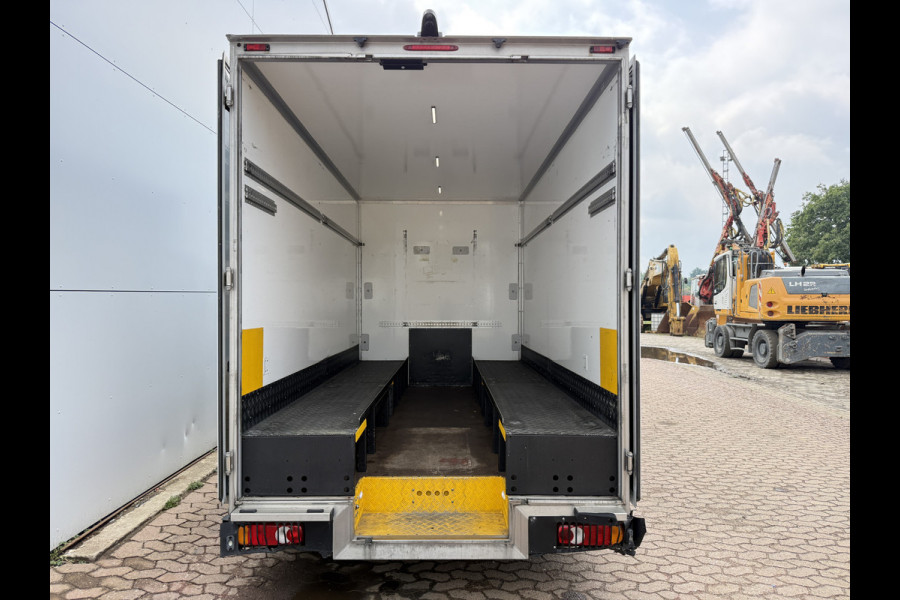 Renault Master Plancher T35 2.3 DCI 150PK Lowliner Bakwagen Airco Cruise Control Camera Foodtruck Meubelbak Paardenwagen