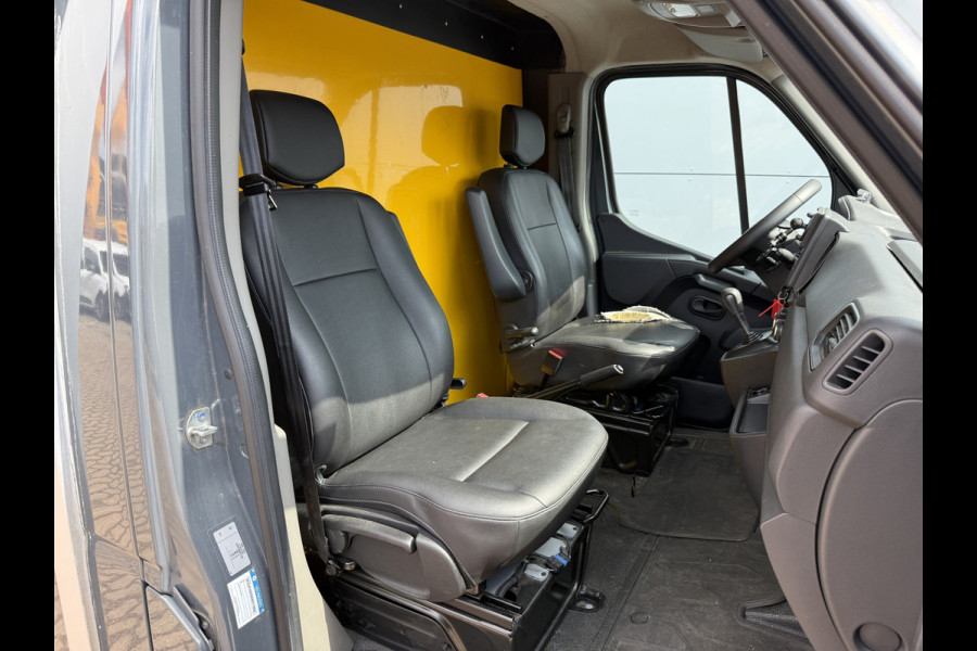 Renault Master Plancher T35 2.3 DCI 150PK Lowliner Bakwagen Airco Cruise Control Camera Foodtruck Meubelbak Paardenwagen