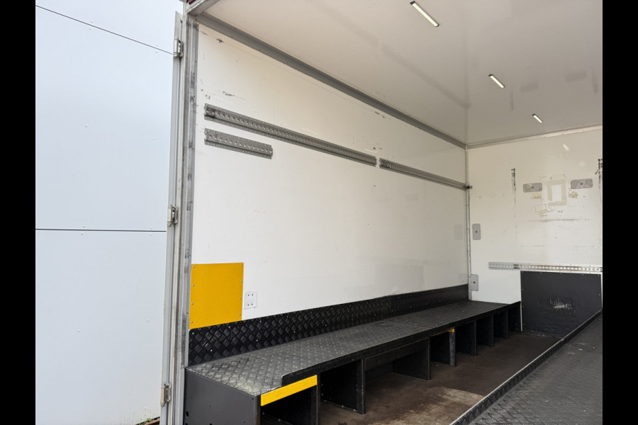 Renault Master Plancher T35 2.3 DCI 150PK Lowliner Bakwagen Airco Cruise Control Camera Foodtruck Meubelbak Paardenwagen