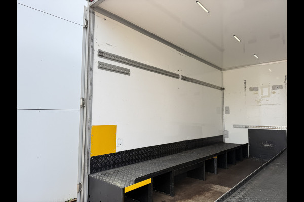 Renault Master Plancher T35 2.3 DCI 150PK Lowliner Bakwagen Airco Cruise Control Camera Foodtruck Meubelbak Paardenwagen