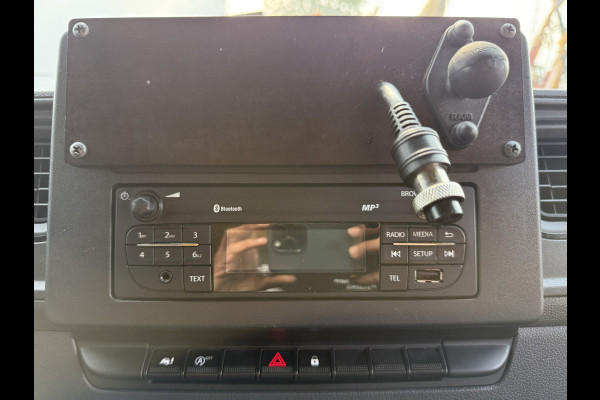 Renault Master Plancher T35 2.3 DCI 150PK Lowliner Bakwagen Airco Cruise Control Camera Foodtruck Meubelbak Paardenwagen