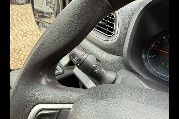 Renault Master Plancher T35 2.3 DCI 150PK Lowliner Bakwagen Airco Cruise Control Camera Foodtruck Meubelbak Paardenwagen