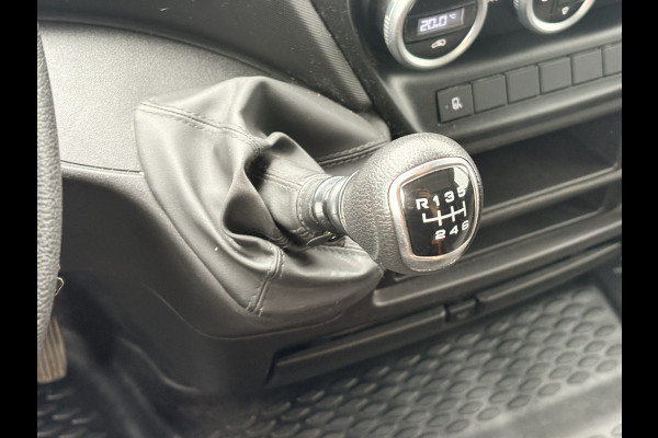 Iveco Daily 35C16 3.0 160PK Bakwagen Laadklep Zijdeur Camera Climate Control Bluetooth  Meubelbak Koffer