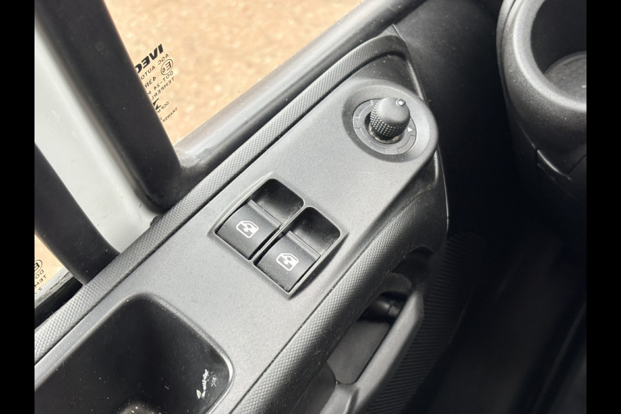 Iveco Daily 35C16 3.0 160PK Bakwagen Laadklep Zijdeur Camera Climate Control Bluetooth  Meubelbak Koffer