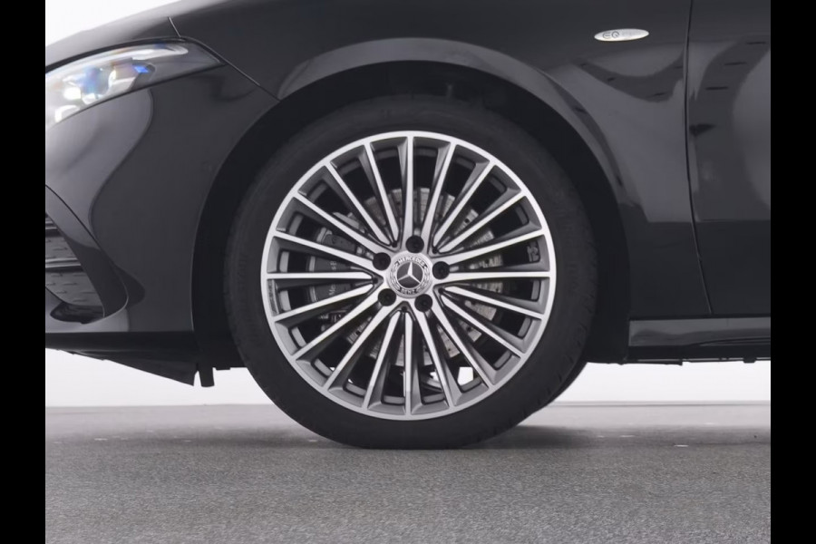 Mercedes-Benz A-Klasse 250e AMG ** NIGHT, LEDER, TREKH, PANO, MEMO, 2-Zone CLIMA, 19-inch LMV,  ** 1e EIG - UNFALLFREI ** ** INFORMEER OOK NAAR ONZE AANTREKKELIJKE FINANCIAL-LEASE TARIEVEN **