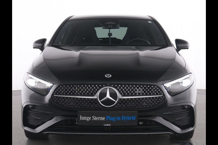 Mercedes-Benz A-Klasse 250e AMG ** NIGHT, LEDER, TREKH, PANO, MEMO, 2-Zone CLIMA, 19-inch LMV,  ** 1e EIG - UNFALLFREI ** ** INFORMEER OOK NAAR ONZE AANTREKKELIJKE FINANCIAL-LEASE TARIEVEN **