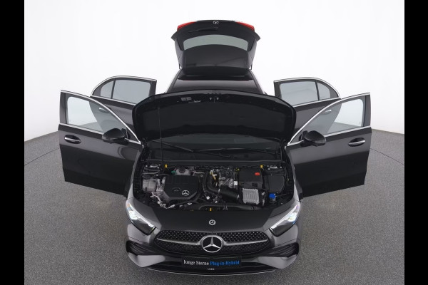 Mercedes-Benz A-Klasse 250e AMG ** NIGHT, LEDER, TREKH, PANO, MEMO, 2-Zone CLIMA, 19-inch LMV,  ** 1e EIG - UNFALLFREI ** ** INFORMEER OOK NAAR ONZE AANTREKKELIJKE FINANCIAL-LEASE TARIEVEN **