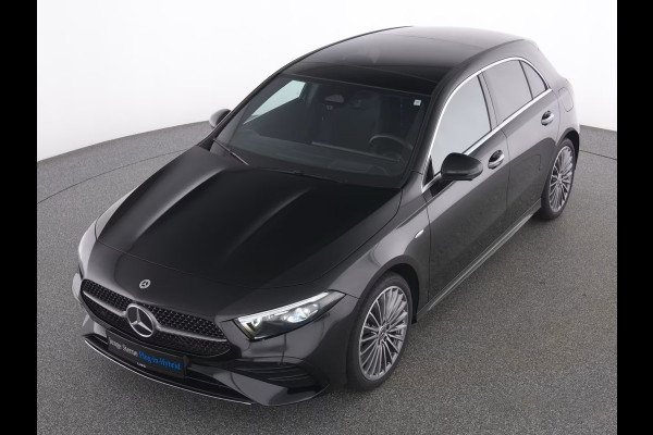 Mercedes-Benz A-Klasse 250e AMG ** NIGHT, LEDER, TREKH, PANO, MEMO, 2-Zone CLIMA, 19-inch LMV,  ** 1e EIG - UNFALLFREI ** ** INFORMEER OOK NAAR ONZE AANTREKKELIJKE FINANCIAL-LEASE TARIEVEN **